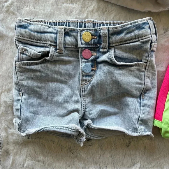 Bundle of 3 Shorts For Girl Size 2 Old Navy Cat & Jack sketchers - Picture 7 of 8